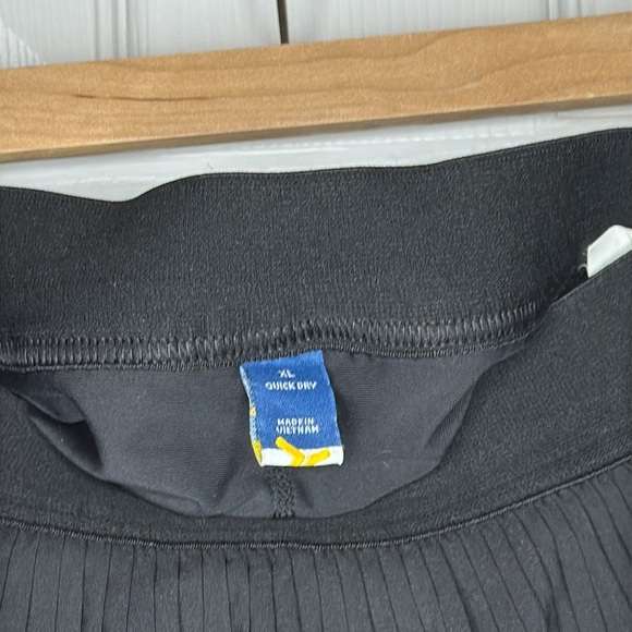 Never Not Hustling Women’s Pleaded Skort Black Size XL. Shorts under w/pocket - Picture 4 of 4